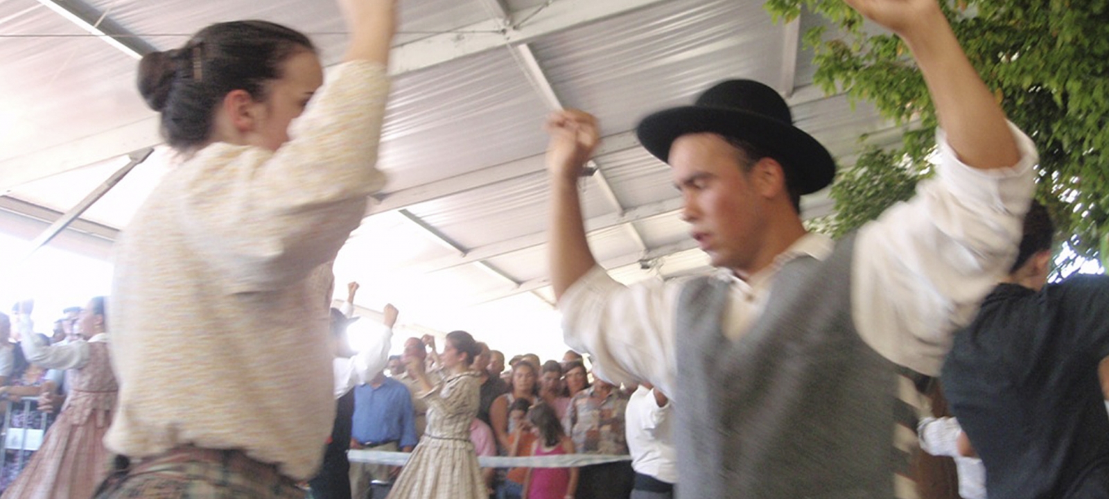 Atua&ccedil;&atilde;o na Feira de Artesanato 2012 - Cinf&atilde;es
